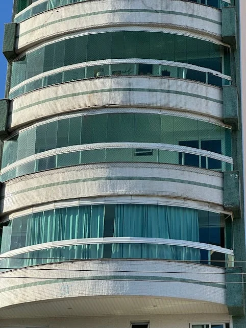 Apartamento de 3 quartos em Itapuã